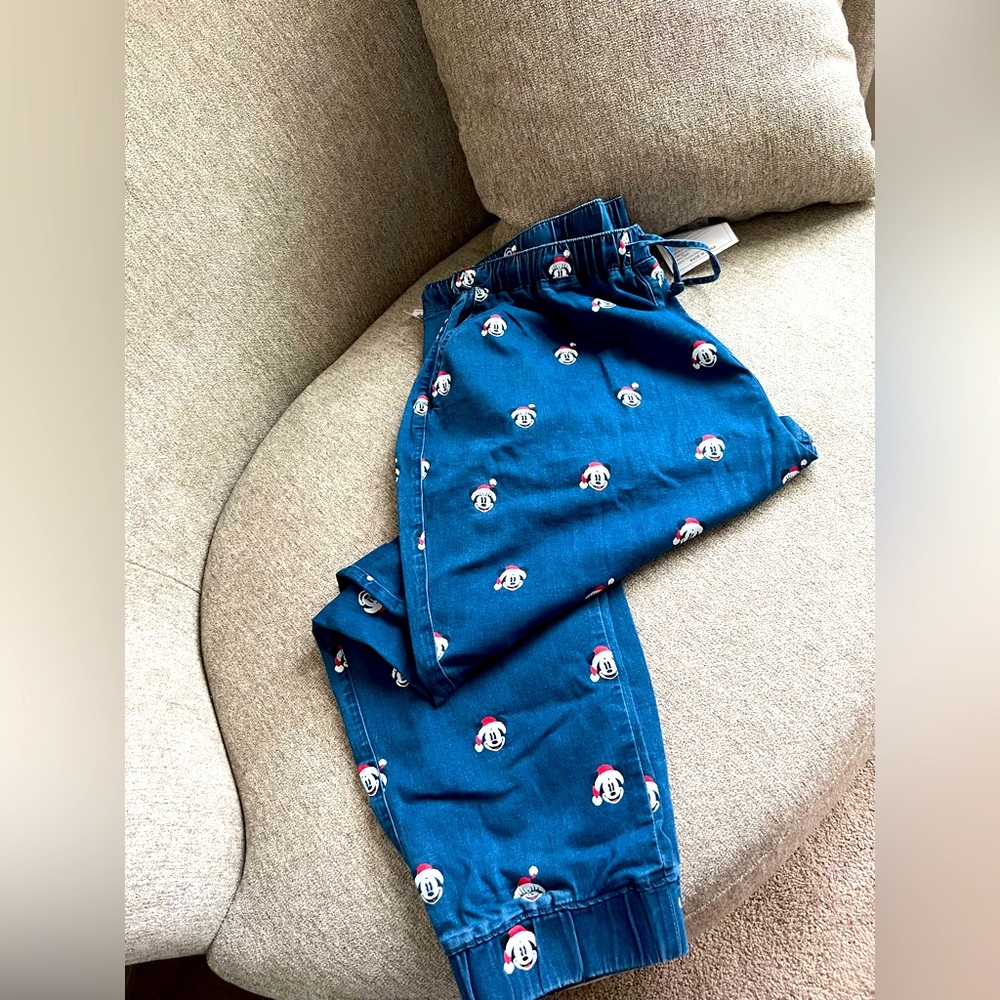 Mickey Mouse Christmas jeans